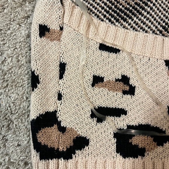 Cheetah Print Top - Picture 9 of 13